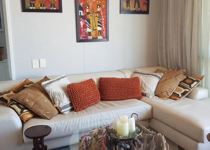 Harbour Bridge Suite 220