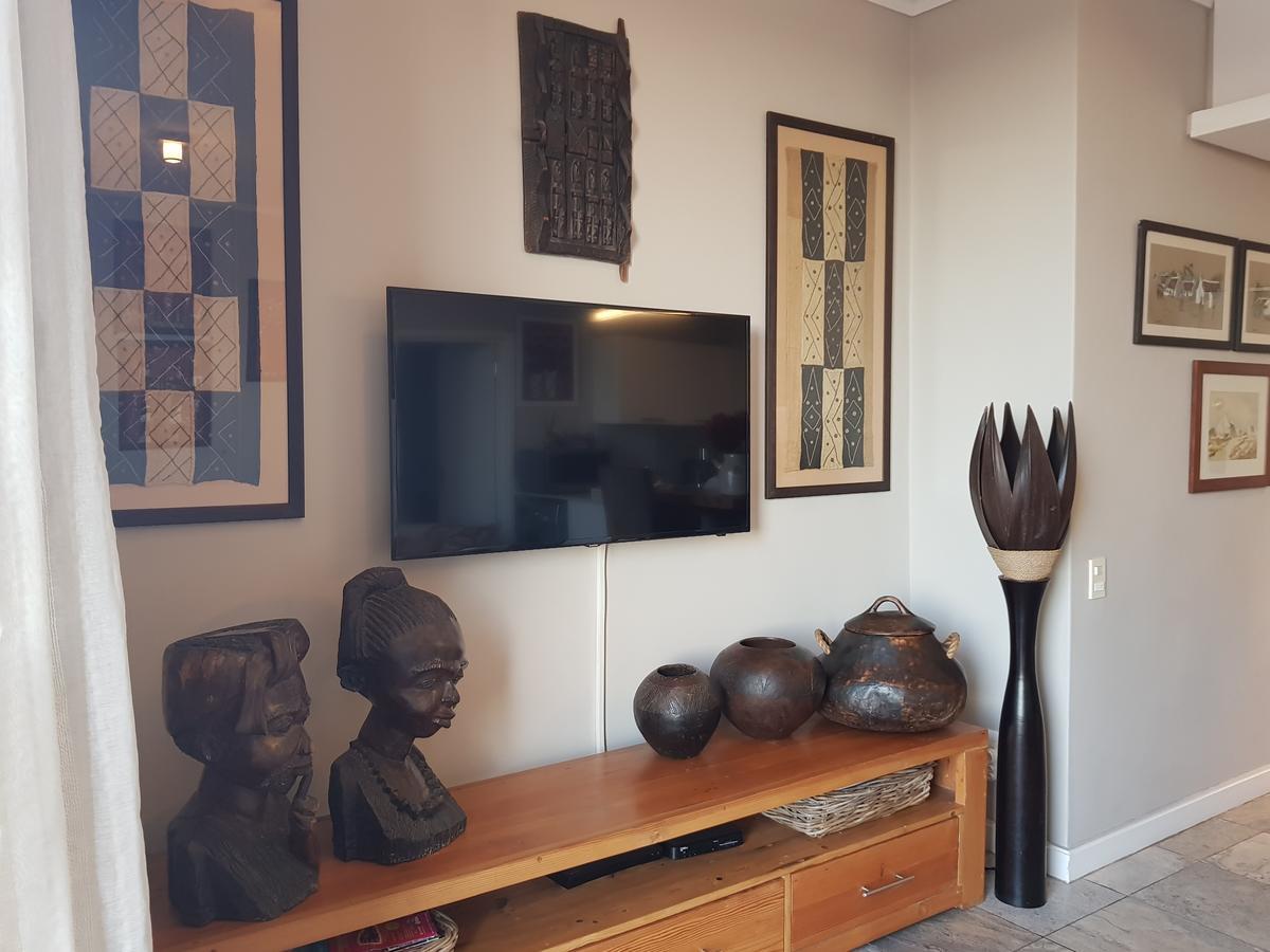 Harbour Bridge Suite 220 * Cape Town